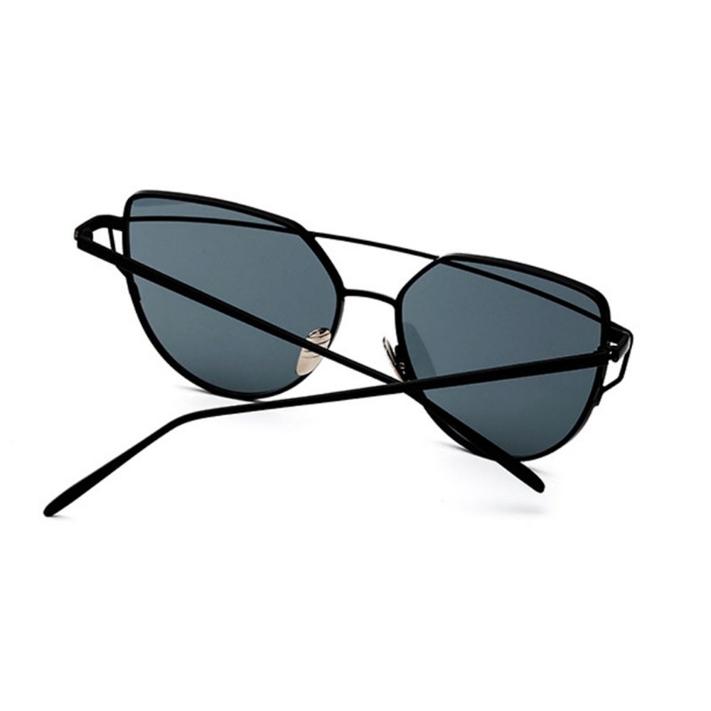 Women Sunglasses Fashion Style Vintage Design - Picture 4 of 4